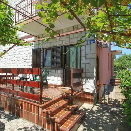 Apartment Runko